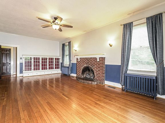 3rd image of 340 W End Blvd