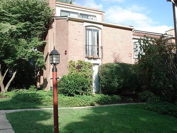 unit with 3rd floor loft