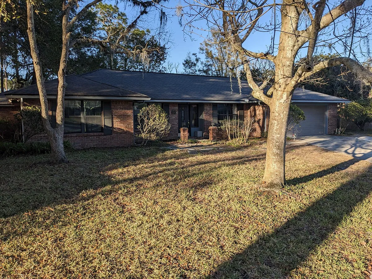 Photo 2 of 48 - 3587 Lita Rd E - Jacksonville, FL Building Photo - 3587 Lita Rd E