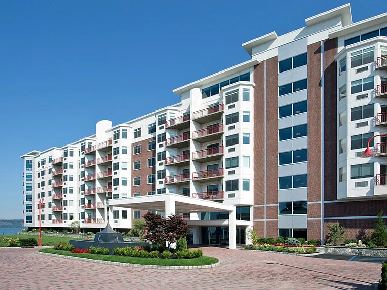 Harbor Square