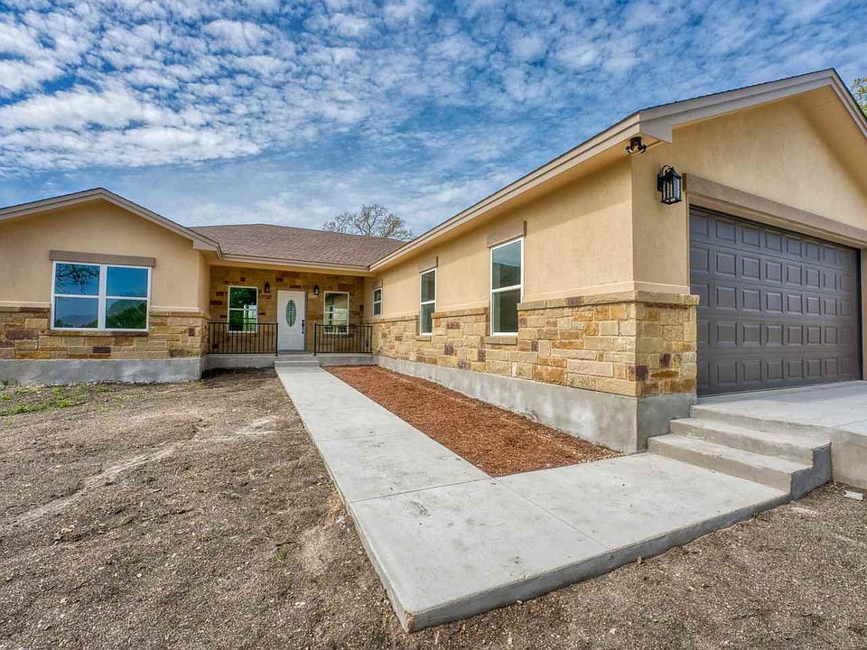 1st image of 104 Lakecliff Dr
