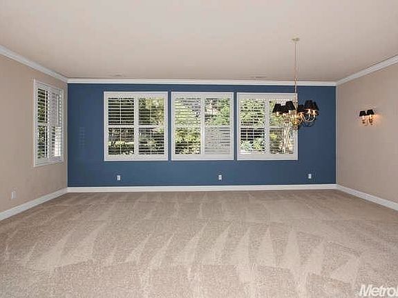 3rd image of 4847 Village Green Dr