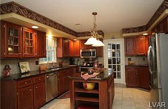 3rd image of 5452 Amanda Dr
