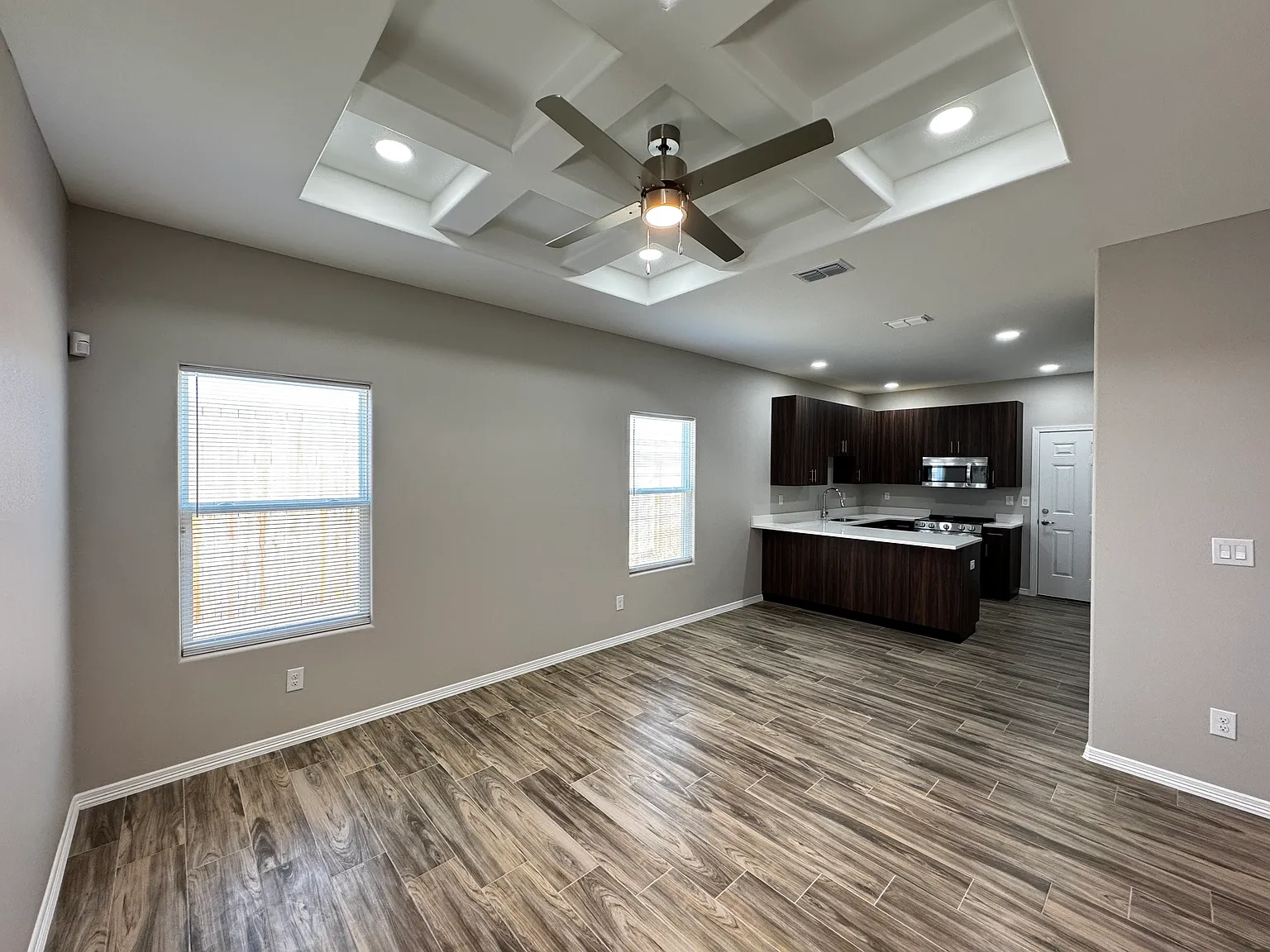 2 bed, 850 sqft, $1,250 — Photo 3