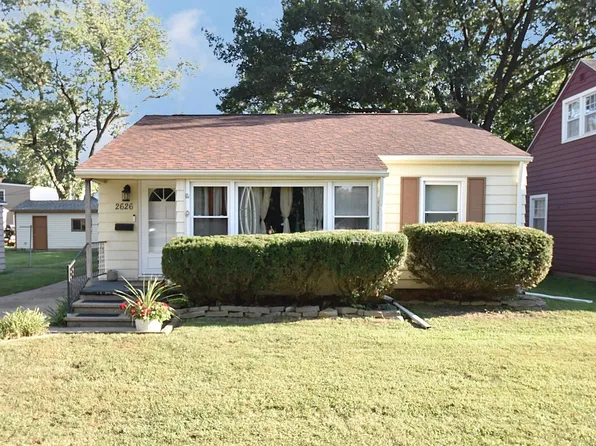 2626 W Heading Ave, West Peoria, IL 61604