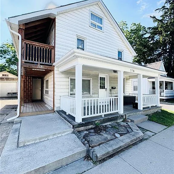 118 Kent St S #1 — Photo 1
