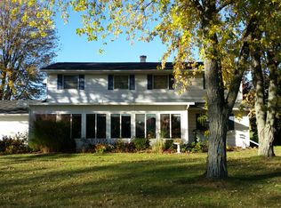 8806 Gilmour Ln, Freeland, MI 48623