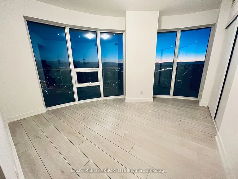 2033 Kennedy Rd #2810 — Photo 7