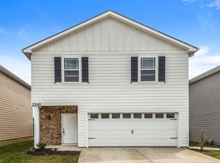 2240 Lismore Dr, Murfreesboro, TN 37130