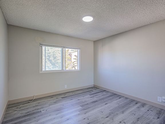 5th image of 304 W Spruce Ave
