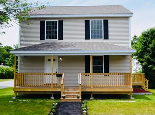 8 Spring St, Rochester, NH 03868