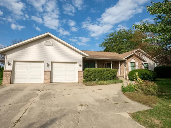 145 McCollough Dr, Lakeville, IN 46536