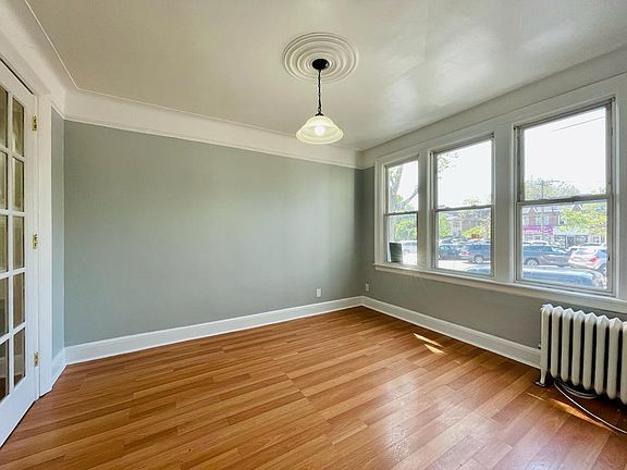 5th image of 212 Mallory Ave #1A