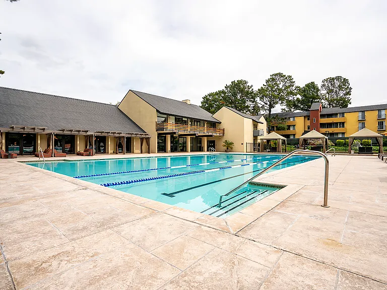Americana Apartments — Photo 30