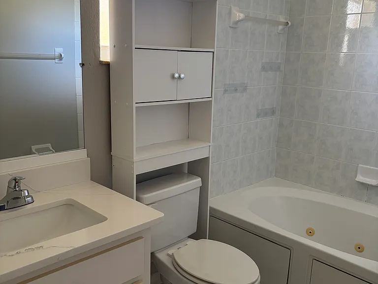 48 Raintree Pl #B — Photo 6