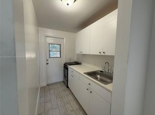 1035 SW 4th St APT 3, Miami, FL 33130