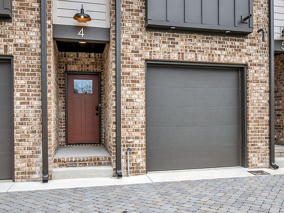 3rd image of 6305 Robertson Ave #4