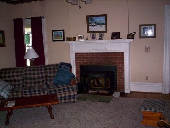 2nd image of 4 West St