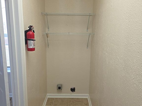 5th image of 1218-24 E Columbia St #1218