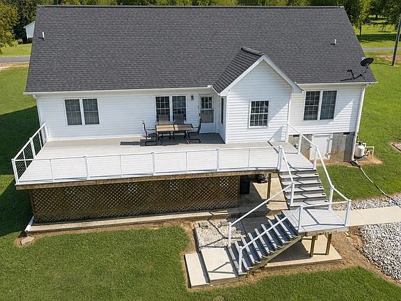 4th image of 427 Olde Pucketts Ferry Rd