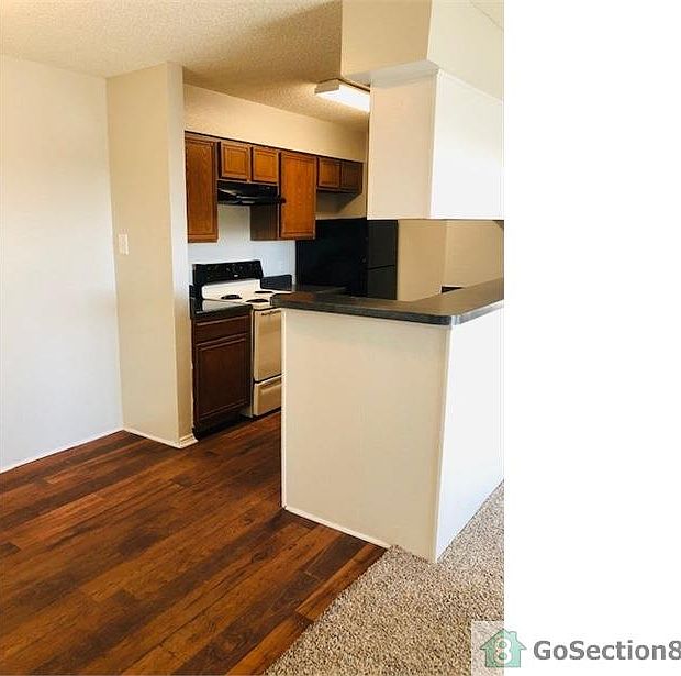 1st image of 165 Palisades Dr #B2