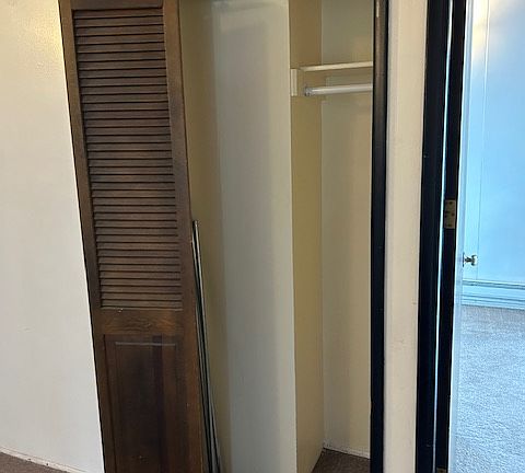 4th image of 2426 E Kensington Ave #2426