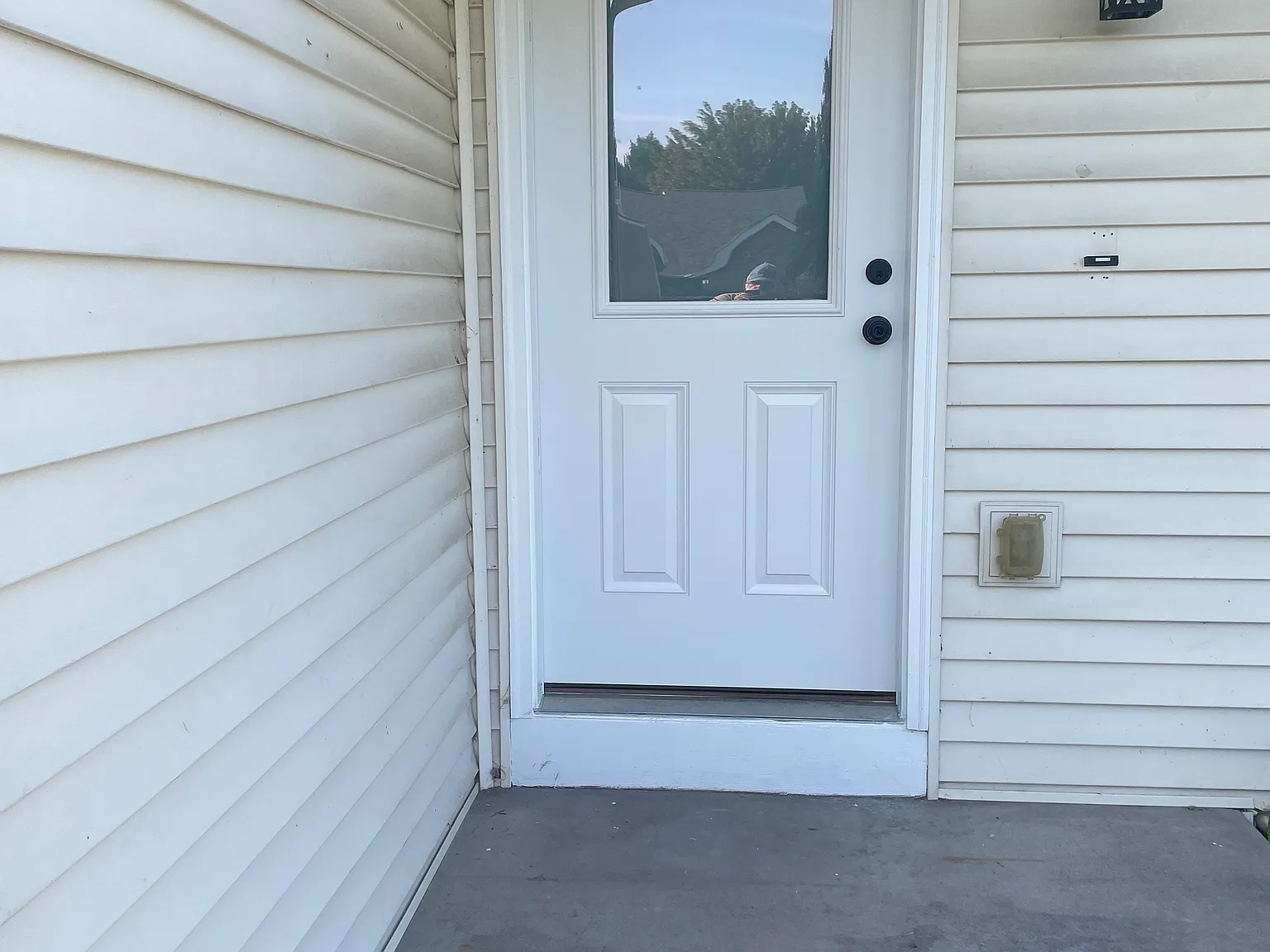 4 bed, 1888 sqft, $2,500 — Photo 2