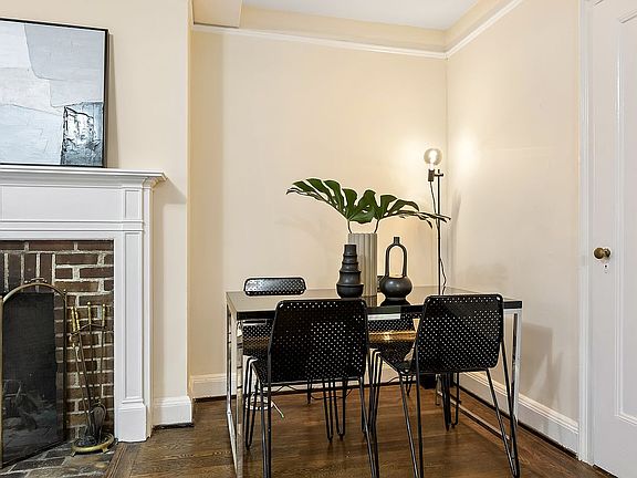 3rd image of 434 E 52nd St APT 3C