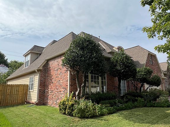 5th image of 10238 S Hudson Pl