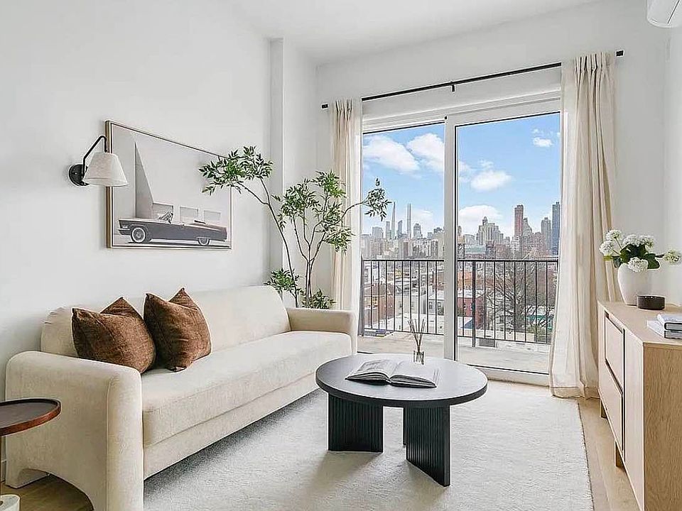 1st image of 11-14 35th Ave #619