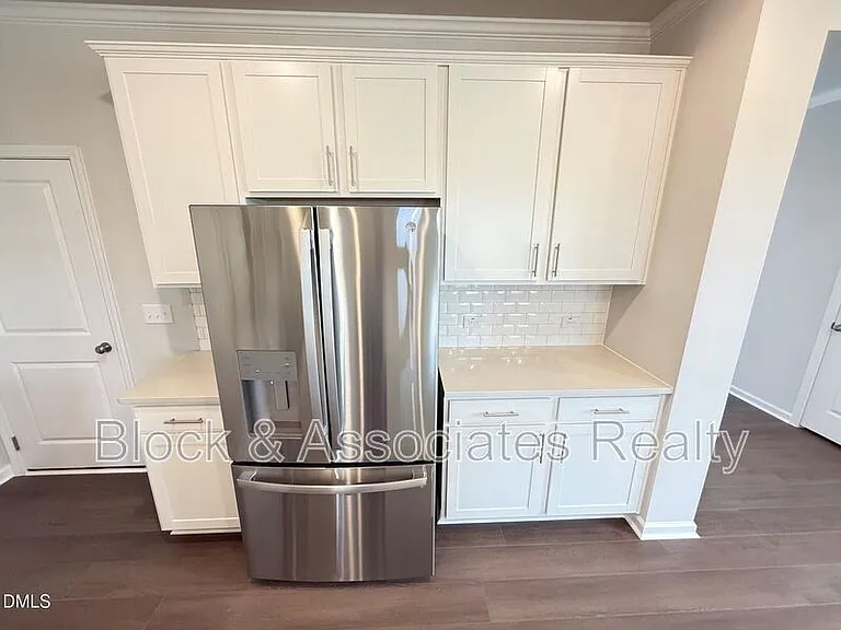 304 Marmalade Sky Ln — Photo 9