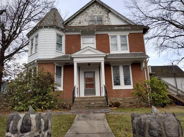 417 W Walnut St #1, Perkasie, PA 18944