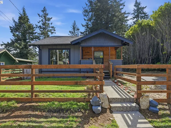 1391 Central Ave, Coos Bay, OR 97420