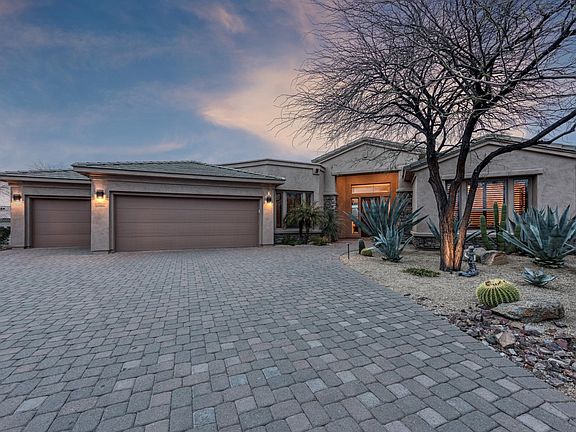 002_Front Expaned Paver Driveway
