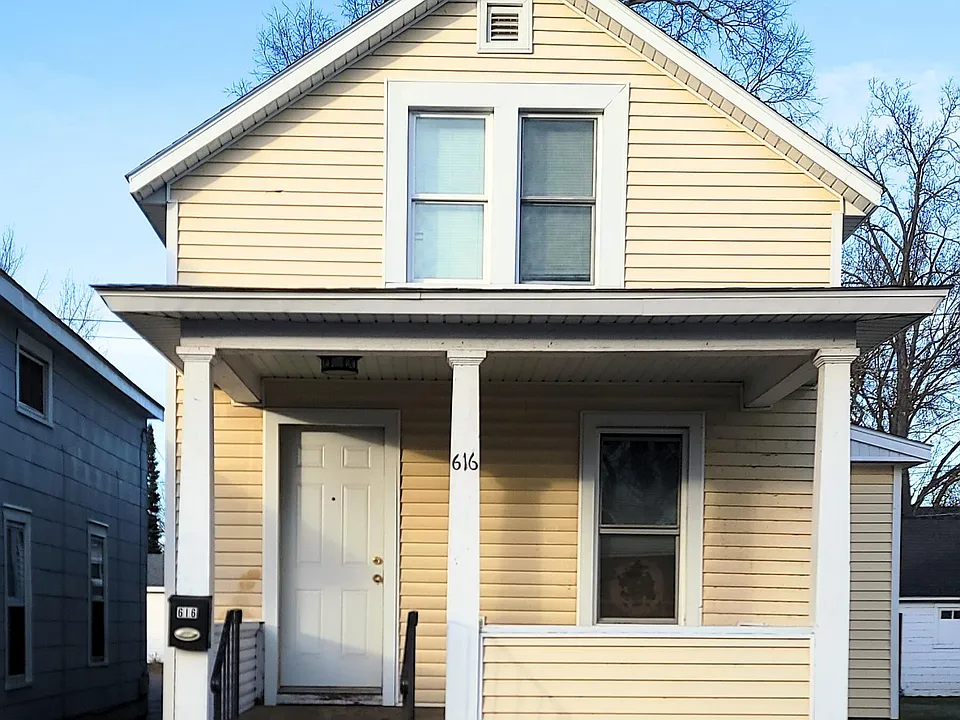 616 Water St