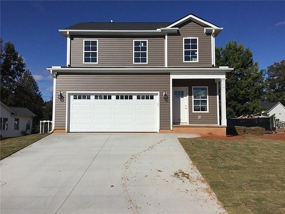 2nd image of 300 Ashwood Ln
