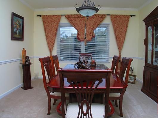 DINNING ROOM