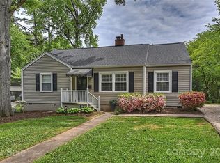 517 Poindexter Cir, Charlotte, NC 28209