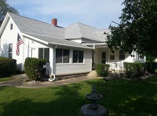 932 N Wayne St, Warren, IN 46792
