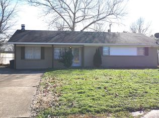 906 Dover Rd, West Memphis, AR 72301