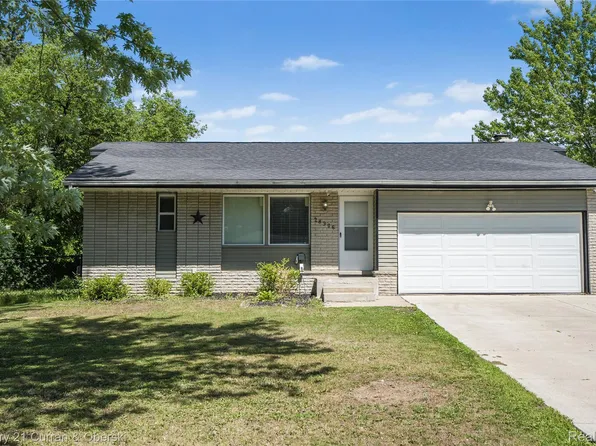 28906 Lorikay St, Farmington Hills, MI 48334