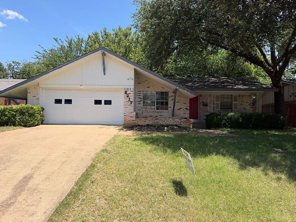 1st image of 2217 Druid Dr
