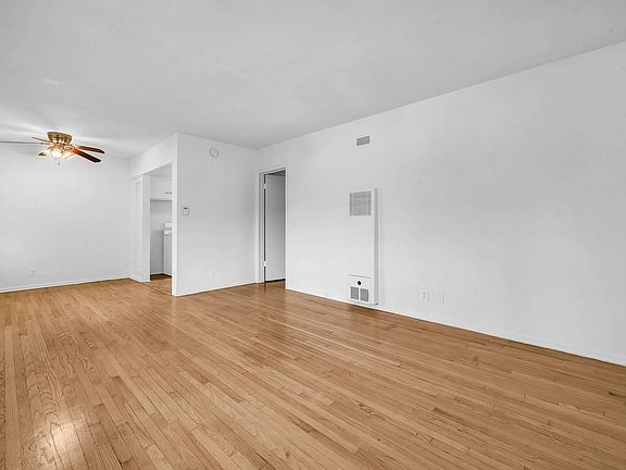 4th image of 2330 N Beachwood Dr #6