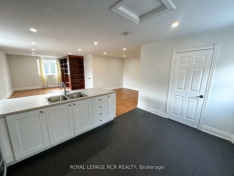 16246 The Gore Rd — Photo 2