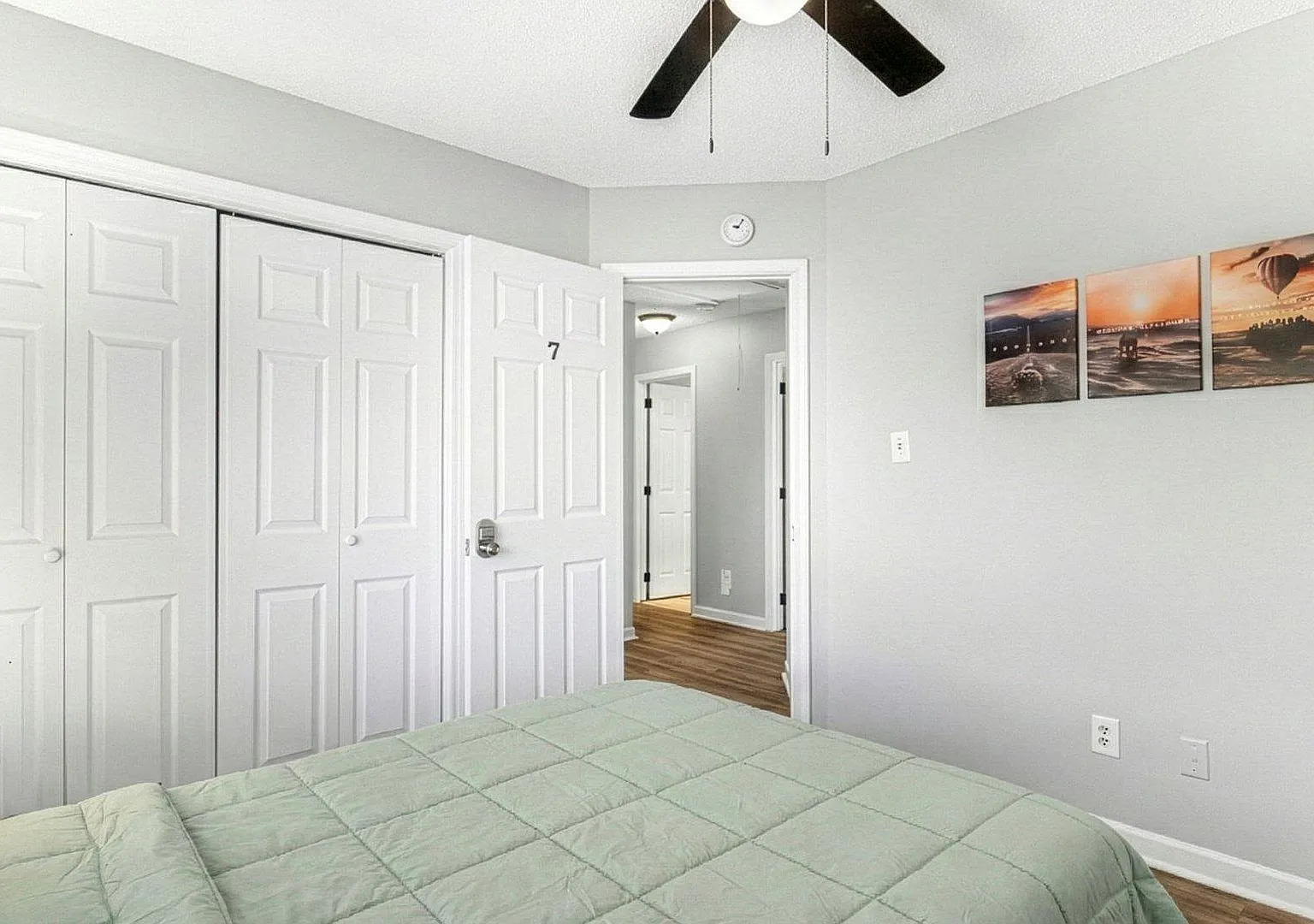 4 bed, 3.0 bath, 1700 sqft, $1,001 — Photo 1
