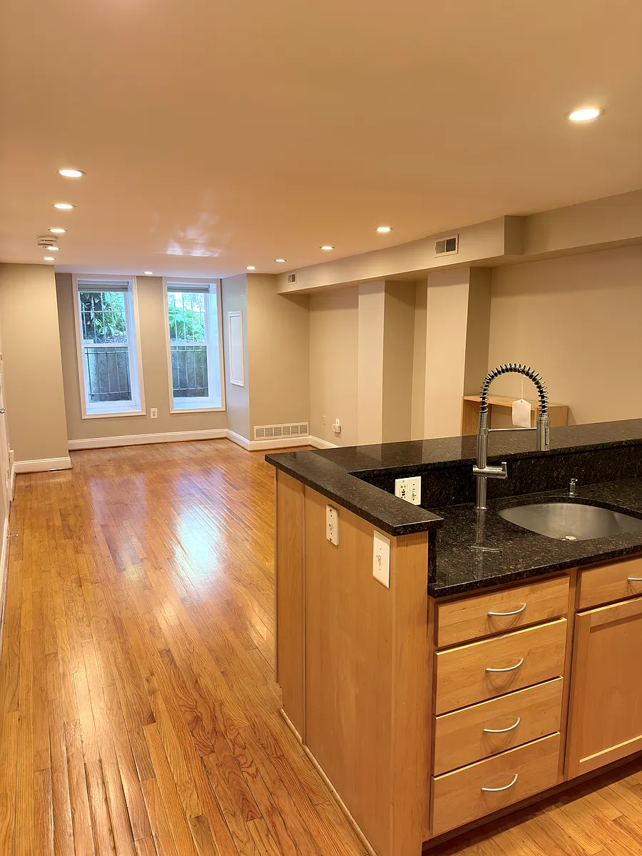 Building Photo - 1732 Q St NW #2