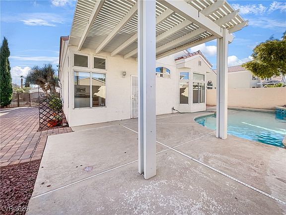 5th image of 7840 Dover Shores Ave