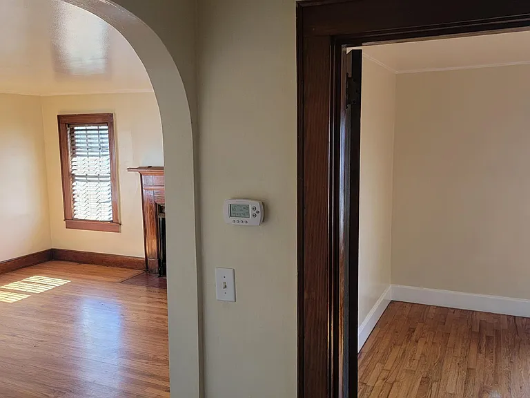 4419 Valley View Dr — Photo 10