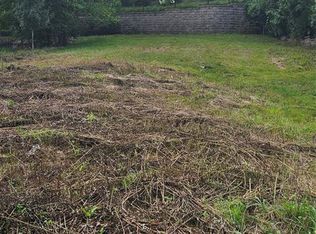 38 N Railroad Ave, Mahwah, NJ 07430