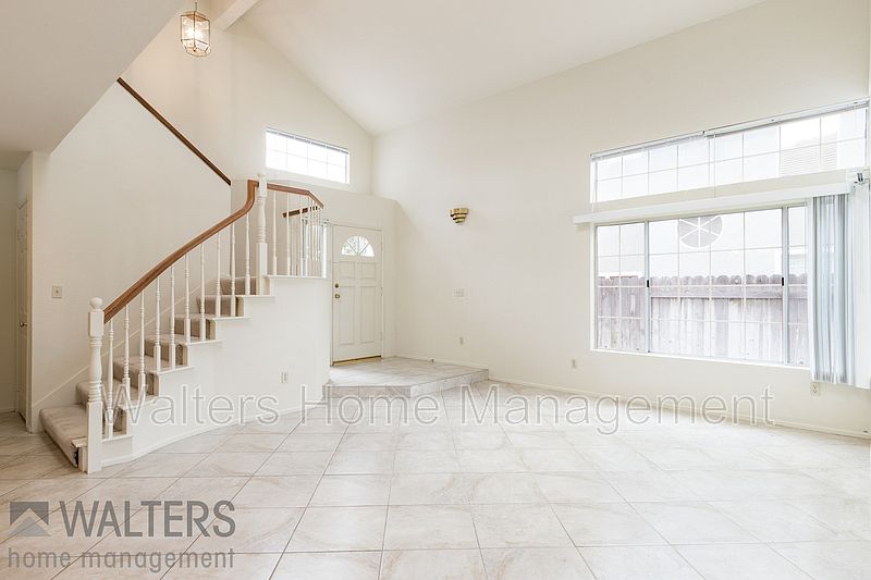1st image of 14864 Fox Hunt Ln